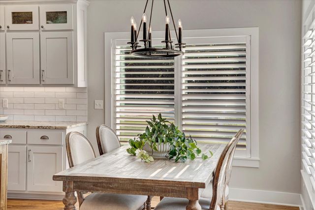 11998 E Highway 32, Stockton, MO 65785