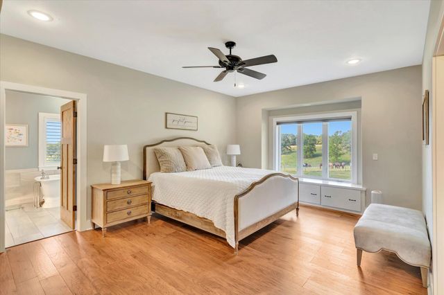 11998 E Highway 32, Stockton, MO 65785