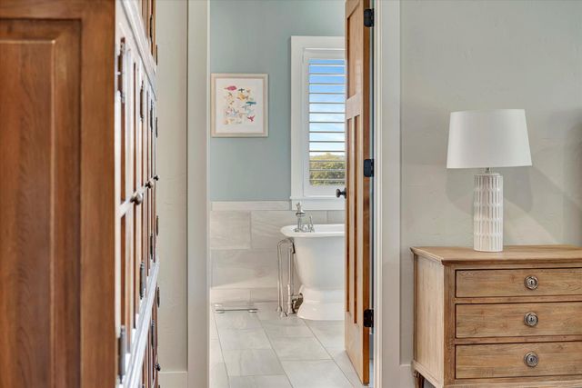 11998 E Highway 32, Stockton, MO 65785