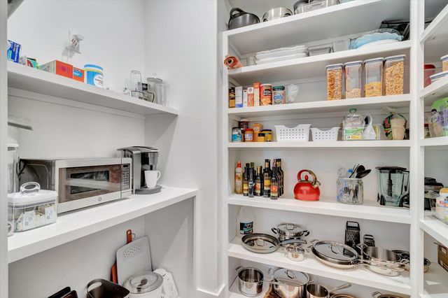 11998 E Highway 32, Stockton, MO 65785