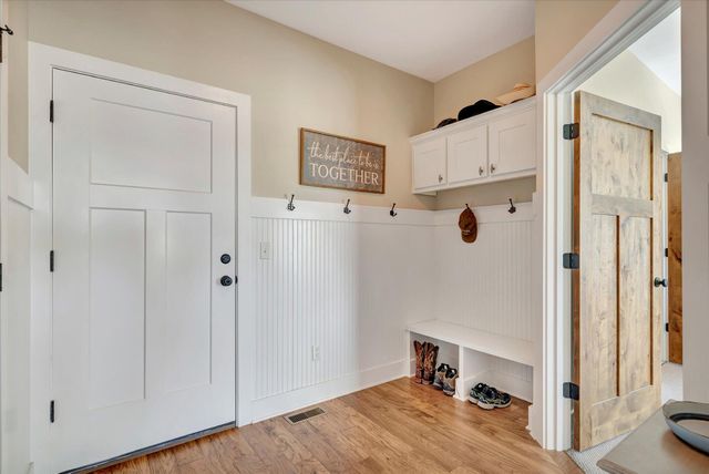 11998 E Highway 32, Stockton, MO 65785