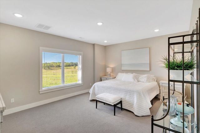 11998 E Highway 32, Stockton, MO 65785