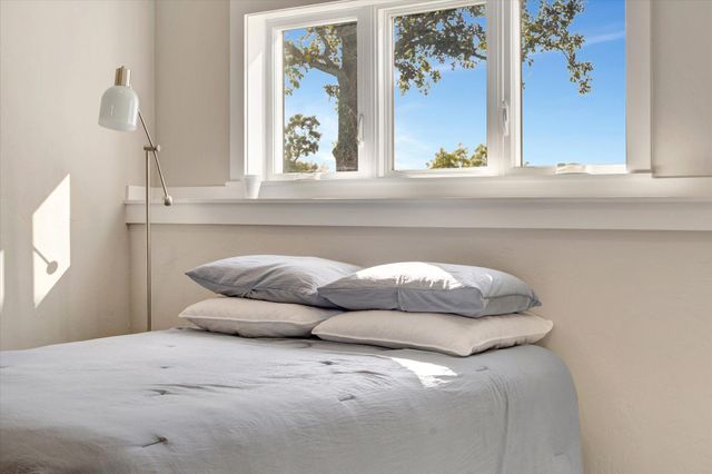 11998 E Highway 32, Stockton, MO 65785