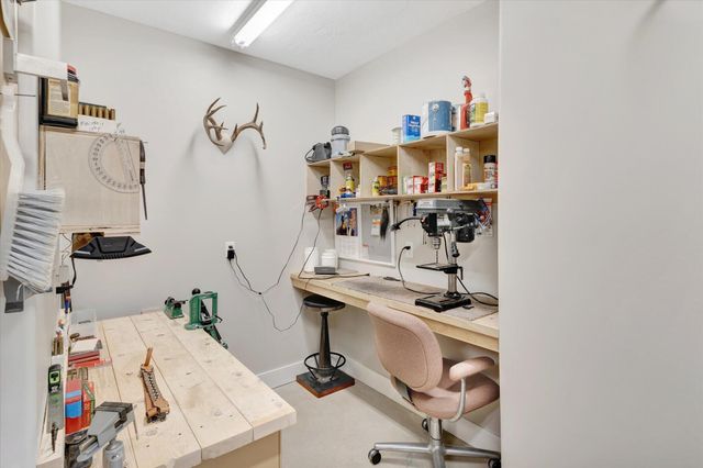 11998 E Highway 32, Stockton, MO 65785