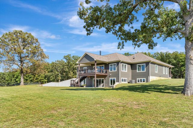 11998 E Highway 32, Stockton, MO 65785