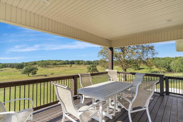 11998 E Highway 32, Stockton, MO 65785