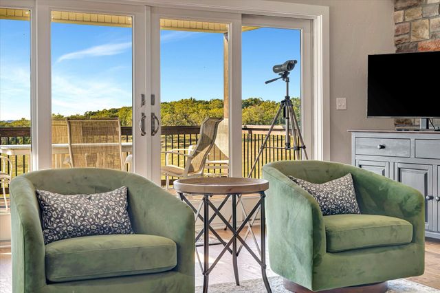 11998 E Highway 32, Stockton, MO 65785