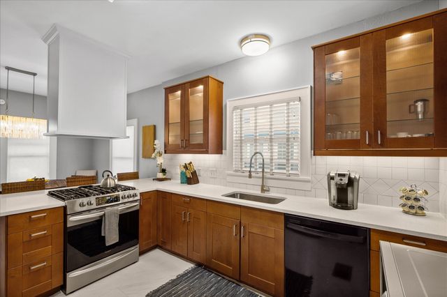 2701 S University Drive, Fort Worth, TX 76109