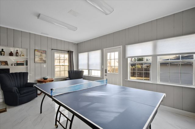 2701 S University Drive, Fort Worth, TX 76109