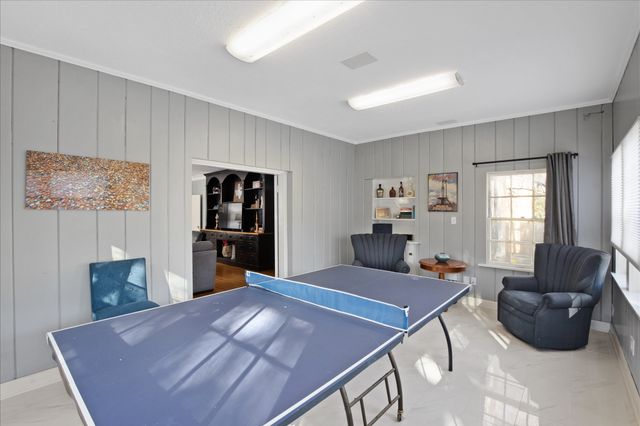 2701 S University Drive, Fort Worth, TX 76109