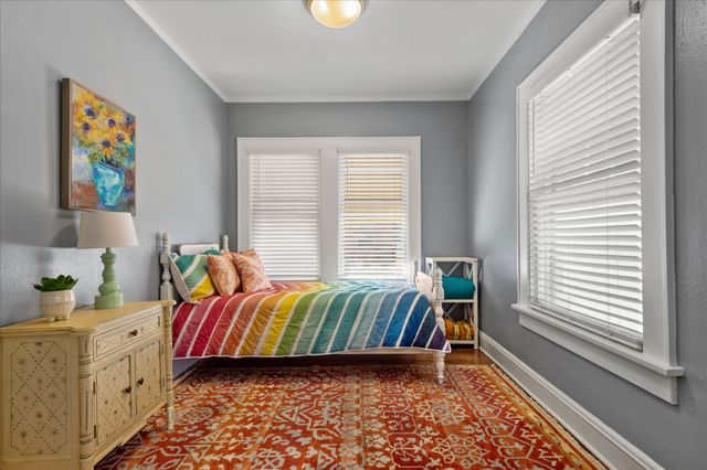 2701 S University Drive, Fort Worth, TX 76109