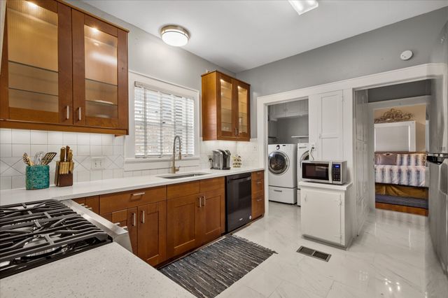 2701 S University Drive, Fort Worth, TX 76109