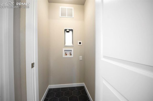 9258 Kurie Mine Lane, Colorado Springs, CO 80908