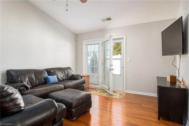 3118 Hyde Place Circle, Winston-salem, NC 27103