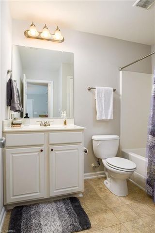 3118 Hyde Place Circle, Winston-salem, NC 27103