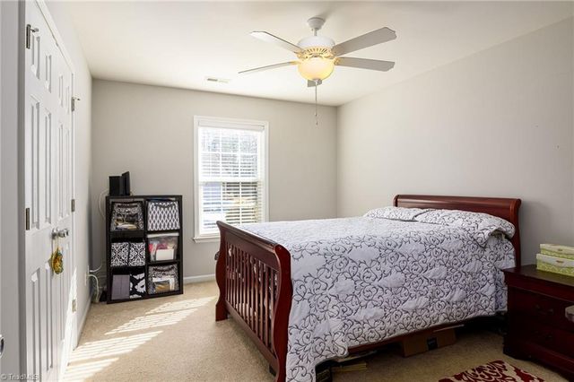 3118 Hyde Place Circle, Winston-salem, NC 27103