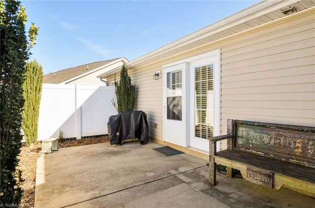 3118 Hyde Place Circle, Winston-salem, NC 27103