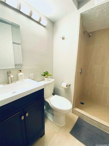 1456 Thurston Avenue A801, Honolulu, HI 96822