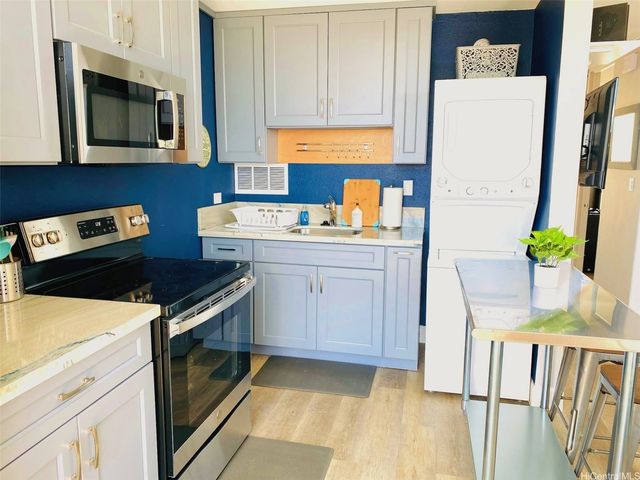 1456 Thurston Avenue A801, Honolulu, HI 96822