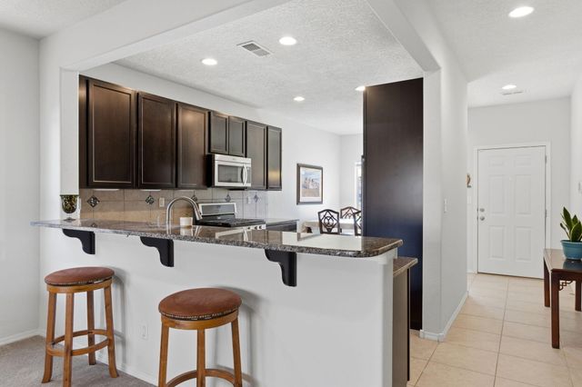 5827 Fossil Road NW, Albuquerque, NM 87114