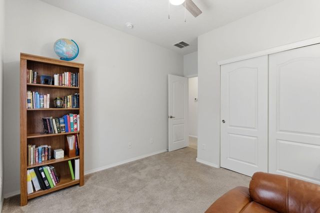 5827 Fossil Road NW, Albuquerque, NM 87114