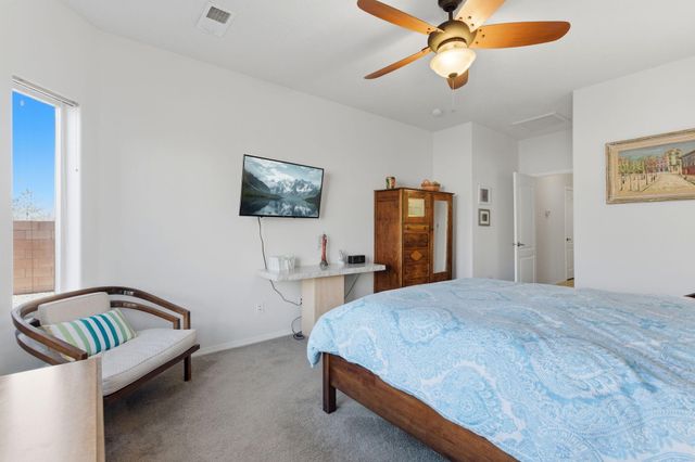 5827 Fossil Road NW, Albuquerque, NM 87114