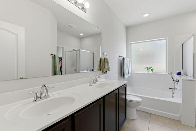 5827 Fossil Road NW, Albuquerque, NM 87114