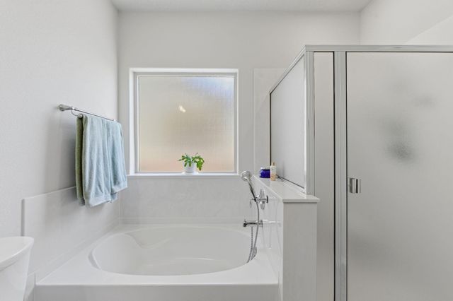 5827 Fossil Road NW, Albuquerque, NM 87114