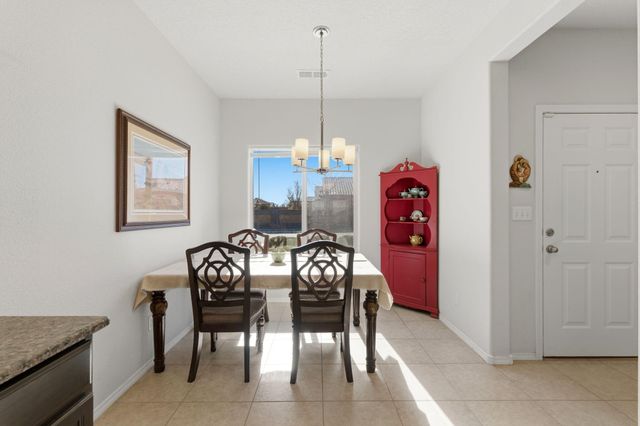 5827 Fossil Road NW, Albuquerque, NM 87114