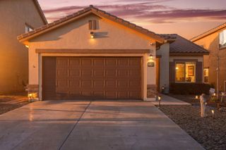 5827 Fossil Road NW, Albuquerque, NM 87114