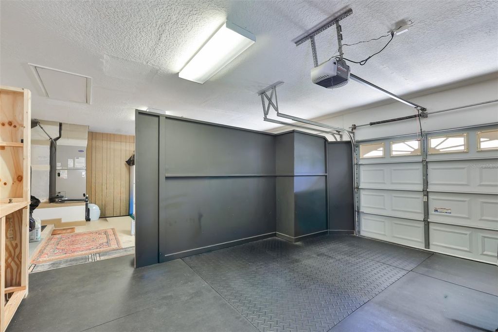 Image 34 of property listing at 2901 ZAHARIAS DRIVE, Orlando, FL 32837