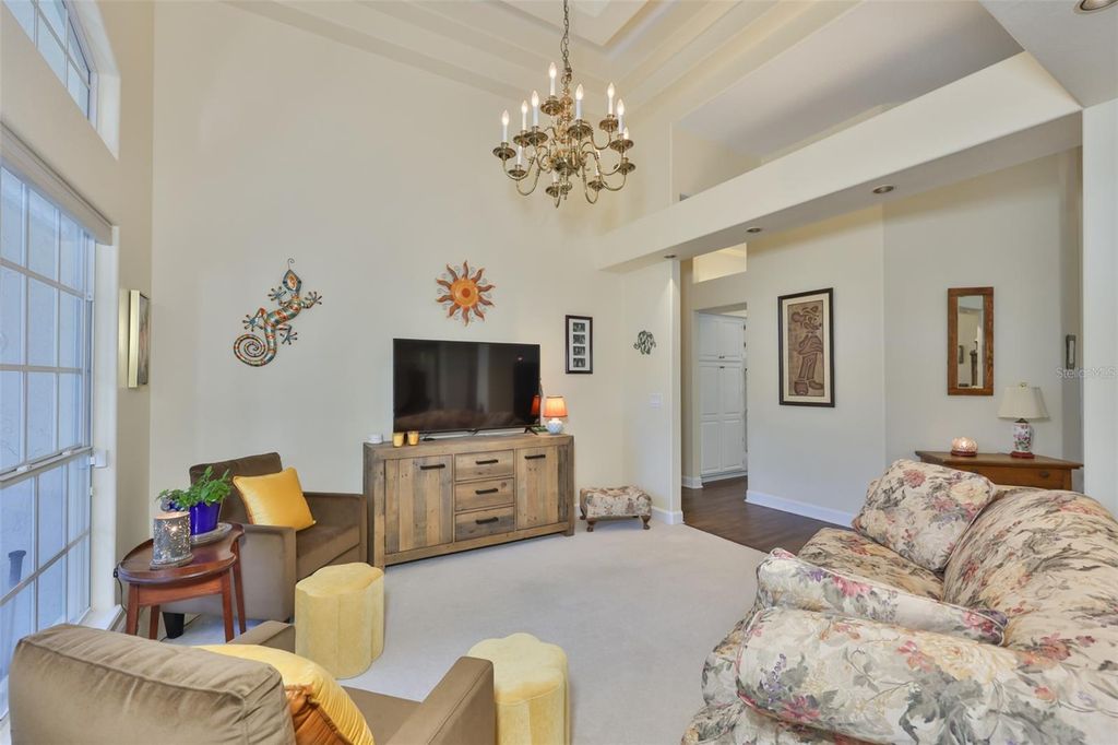 Image 5 of property listing at 2901 ZAHARIAS DRIVE, Orlando, FL 32837