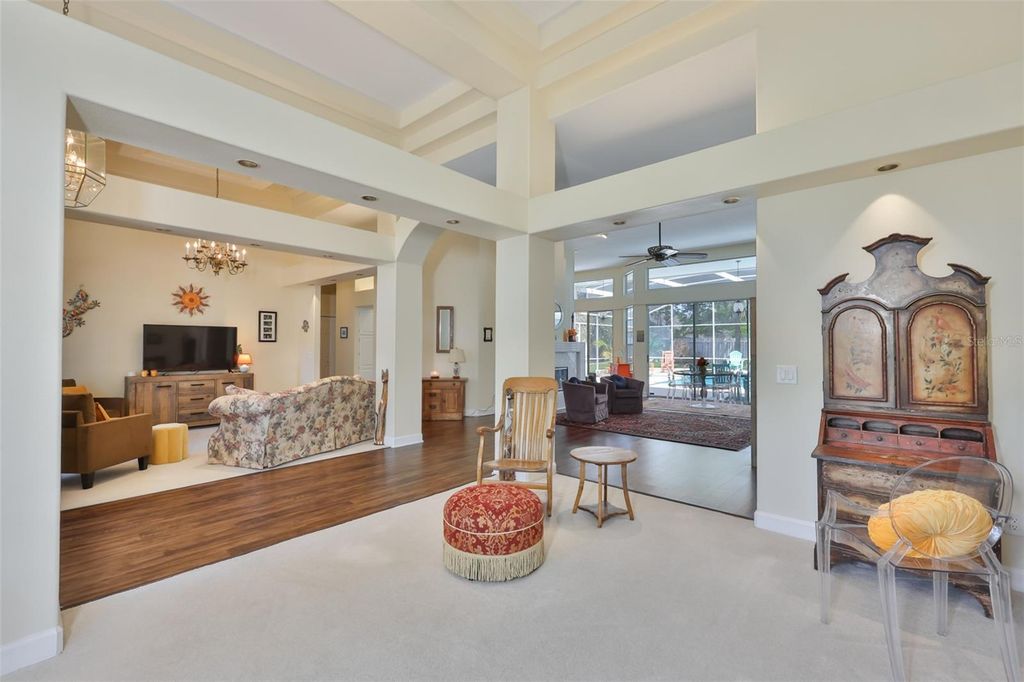 Image 7 of property listing at 2901 ZAHARIAS DRIVE, Orlando, FL 32837
