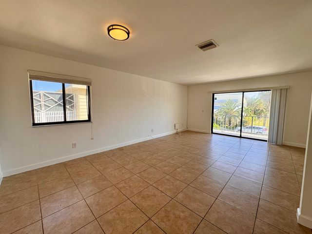 125 S Palmway Avenue 4, Lake Worth Beach, FL 33460