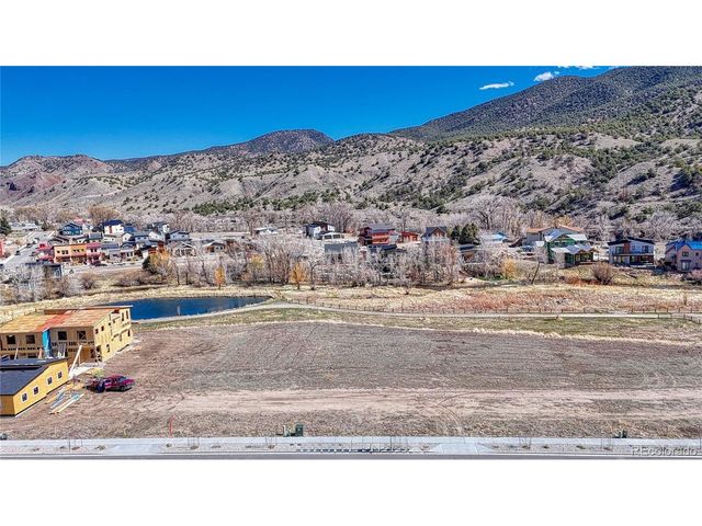 236 Southside Loop, Salida, CO 81201