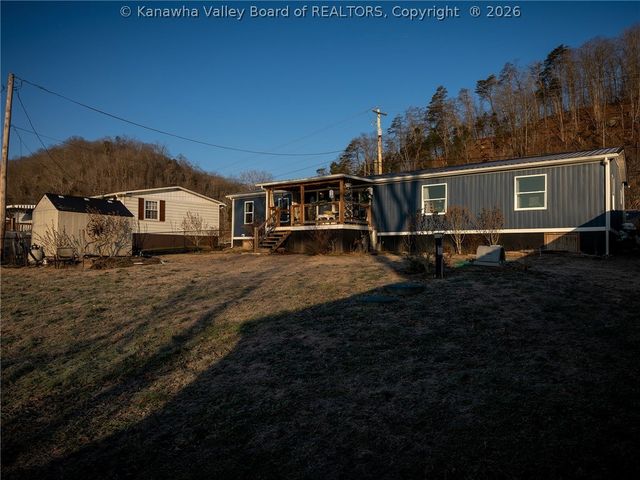 120 Whittbury Lane, Red House, WV 25168