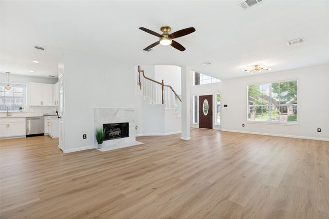 712 Rolling Hills Drive, Allen, TX 75002