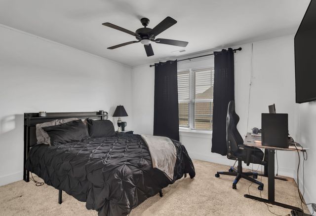 2614 Holly Springs Dr, Murfreesboro, TN 37128