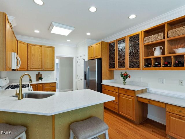 2418 Bristers Spring Way, Apex, NC 27523