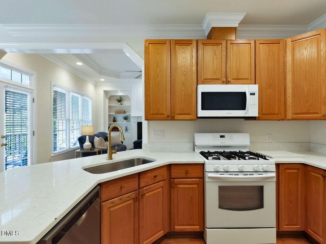 2418 Bristers Spring Way, Apex, NC 27523