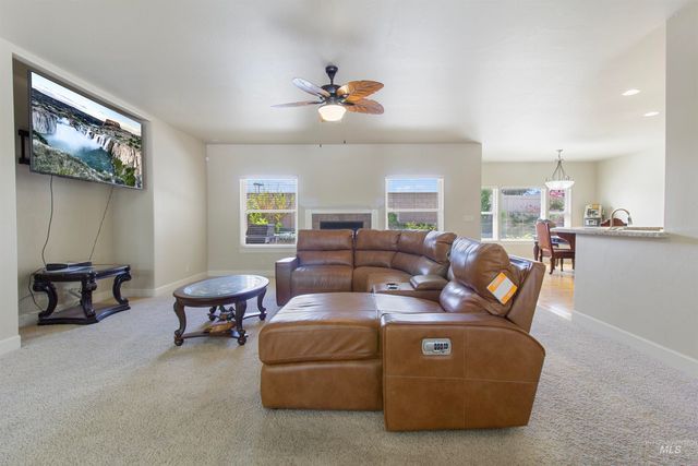 1861 Canyon Park Ct, Twin Falls, ID 83301