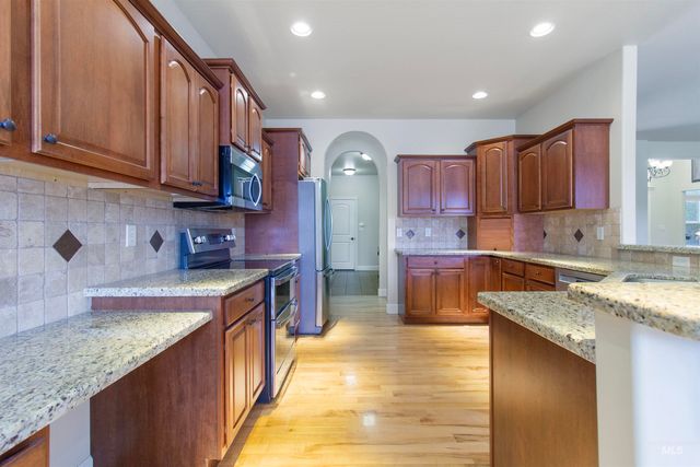 1861 Canyon Park Ct, Twin Falls, ID 83301