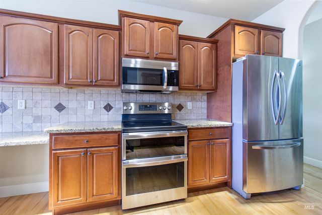 1861 Canyon Park Ct, Twin Falls, ID 83301