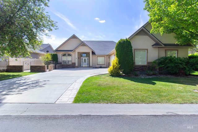 1861 Canyon Park Ct, Twin Falls, ID 83301