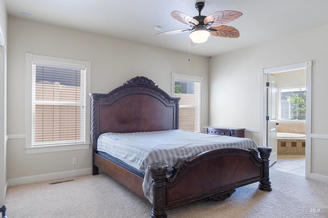 1861 Canyon Park Ct, Twin Falls, ID 83301