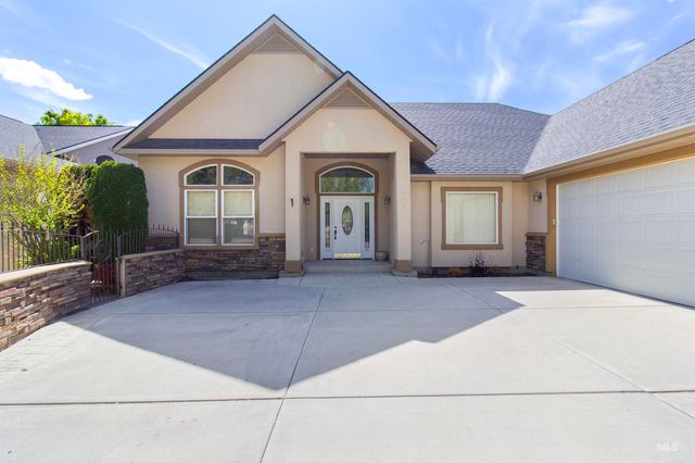 1861 Canyon Park Ct, Twin Falls, ID 83301
