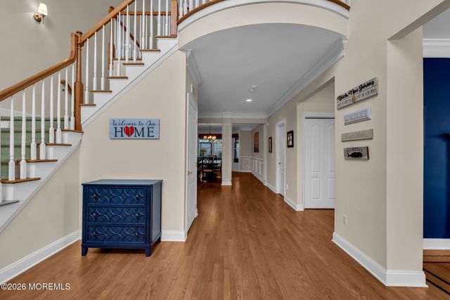 10 Imbrie Place, Sea Bright, NJ 07760