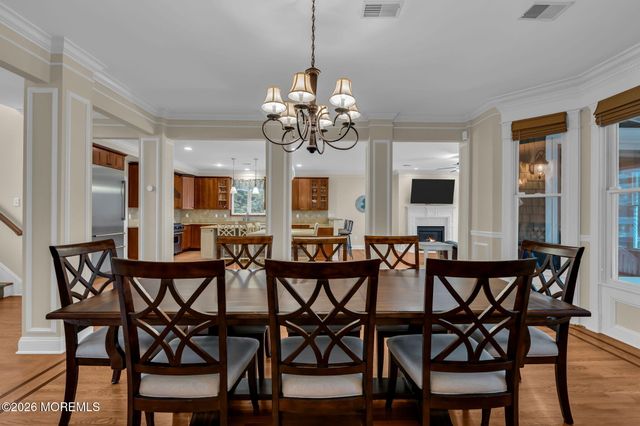 10 Imbrie Place, Sea Bright, NJ 07760