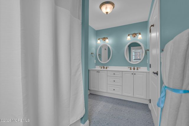 10 Imbrie Place, Sea Bright, NJ 07760