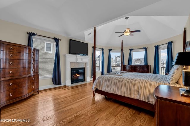 10 Imbrie Place, Sea Bright, NJ 07760